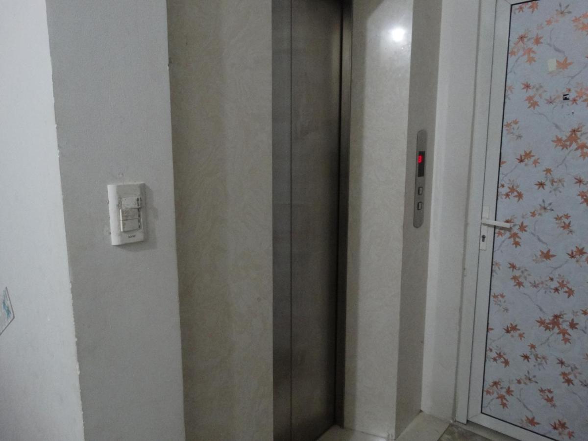 Tan ThàNh Hotel ホーチミン市 エクステリア 写真